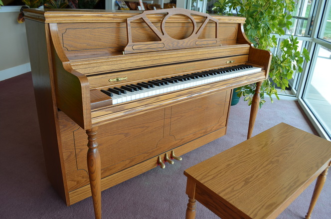 1992 Story & Clark oak console piano - Upright - Console Pianos